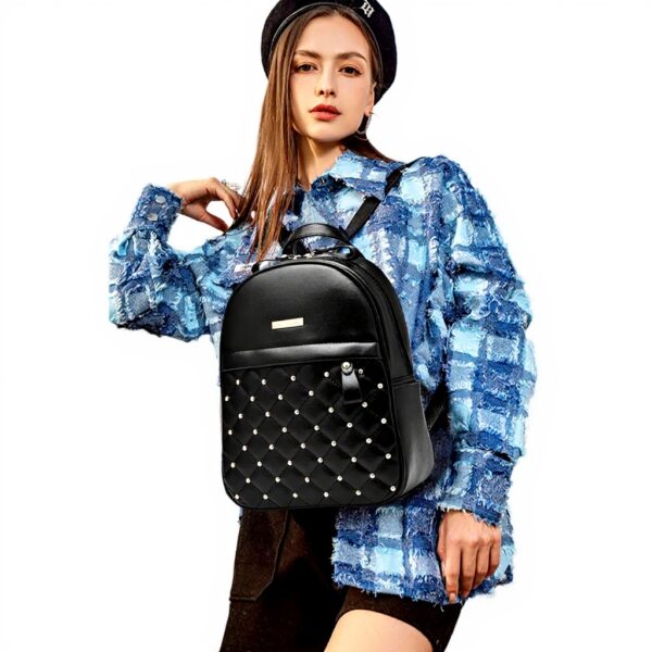Zaino Donna NICOLE DORIS Pelle PU Impermeabile Rivetti